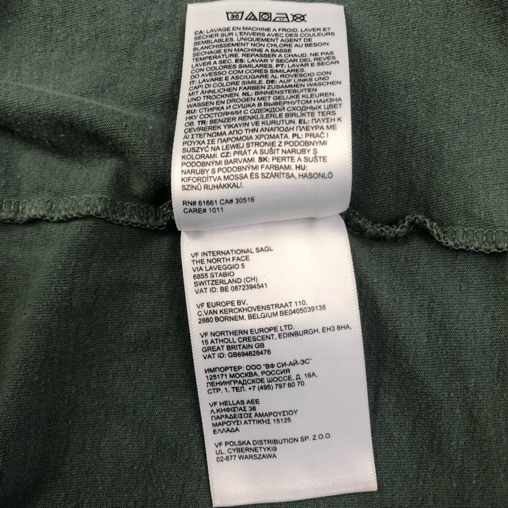 The North Face Women’s Graphic Tee - Picture 8 of 11